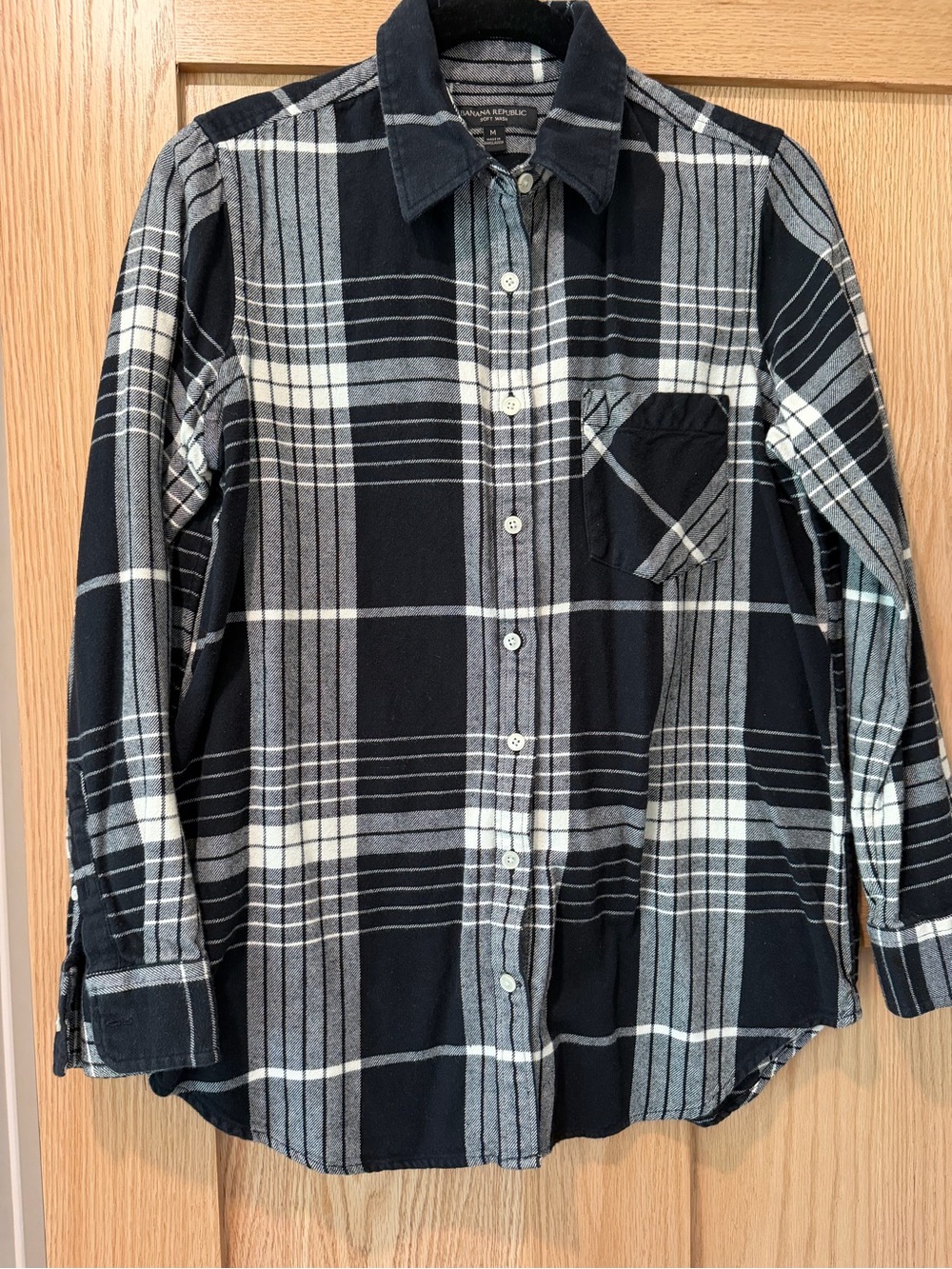 Banana Republic Black & White Plaid Button-Down Flannel Shirt